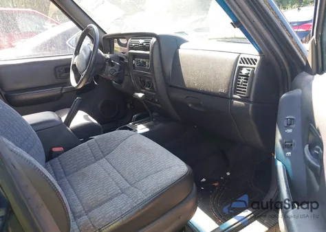 2000 Jeep Cherokee Sport из США, поврежденный, VIN 1J4FF48S4YL240064